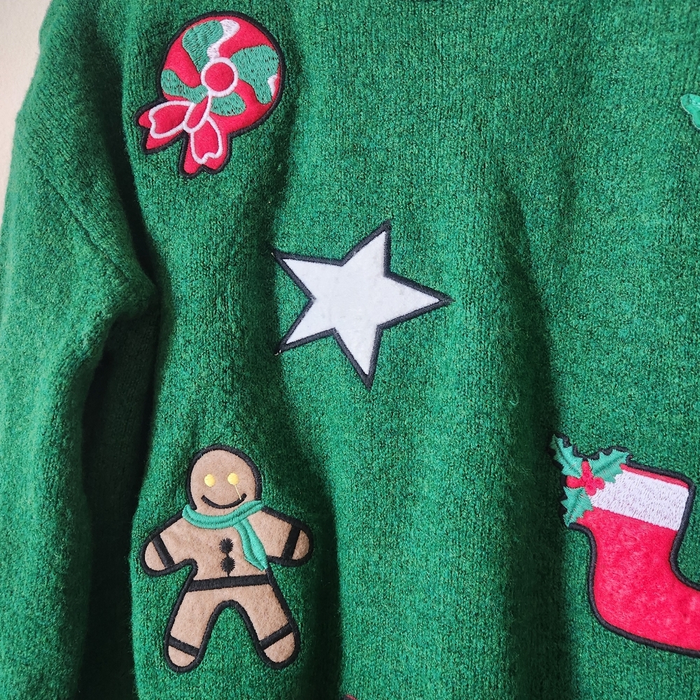 CHRISTMAS Sweater - Picture 3 of 7
